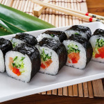 Японская кухня: суши, роллы, вареный рис