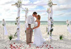 Свадьба на пляже: бюджетные идеи