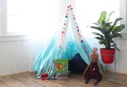 Как сделать детскую игрушечную палатку?