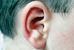 Как правильно чистить уши: 3 простых способа
